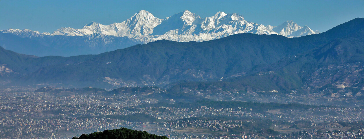 Il grandioso panorama sulla valle di Kathmandu e il Ganesh Himal (7422 m)!