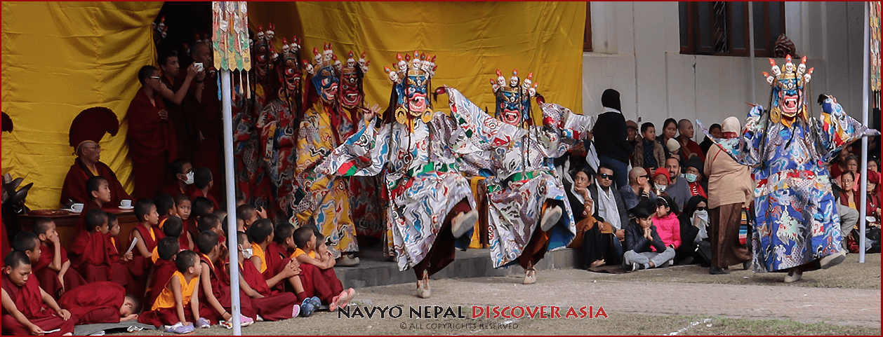 Navyo Nepal Discover Asia, chi siamo danze cham in Kathmandu