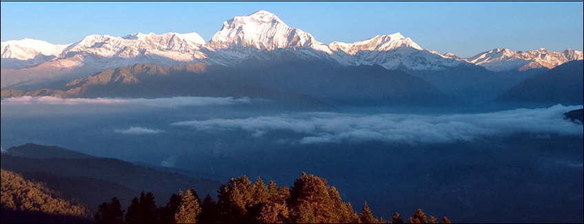 Nepal, panorama sul Dhaulagiri dal Poon Hill
