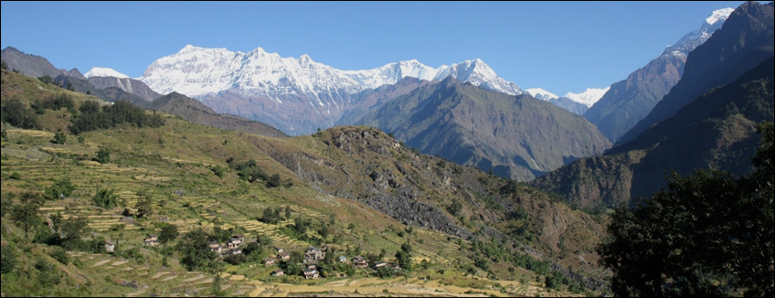 Nepal, Dhaulagiri trek, Muri, uno dei ultimi villaggi prima del massiccio del Dhaulagiri