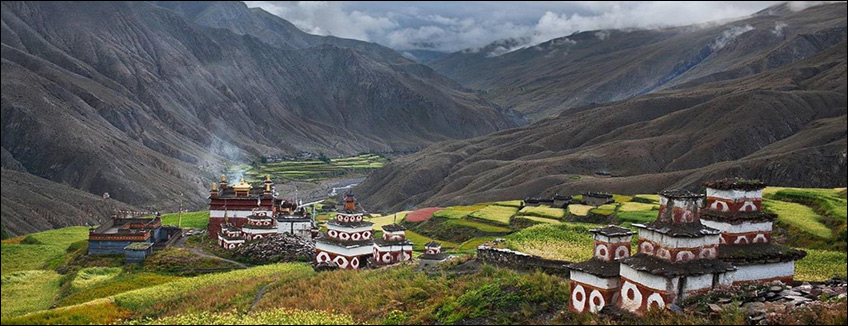 Nepal, alto Dolpo, Saldang, uno dei più granti villaggi del Dolpo.