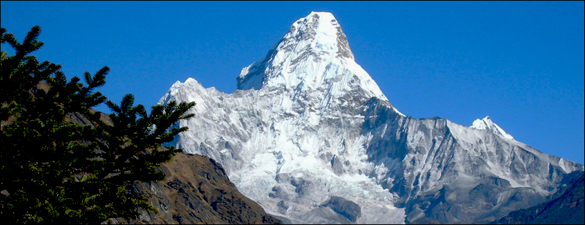 Nepal, Khumbu, Everest trek, il Ama Dablam nei pressi di Pangboche