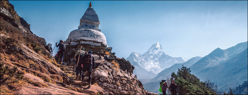Nepal, alpinismo, Everest base camp e Island Peak, il Ama Dablam.