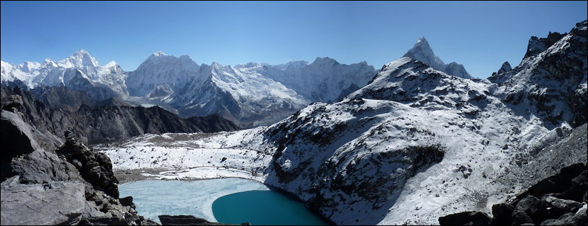 Nepal, trekking dei tre passi, panorama dal Kongma la pass